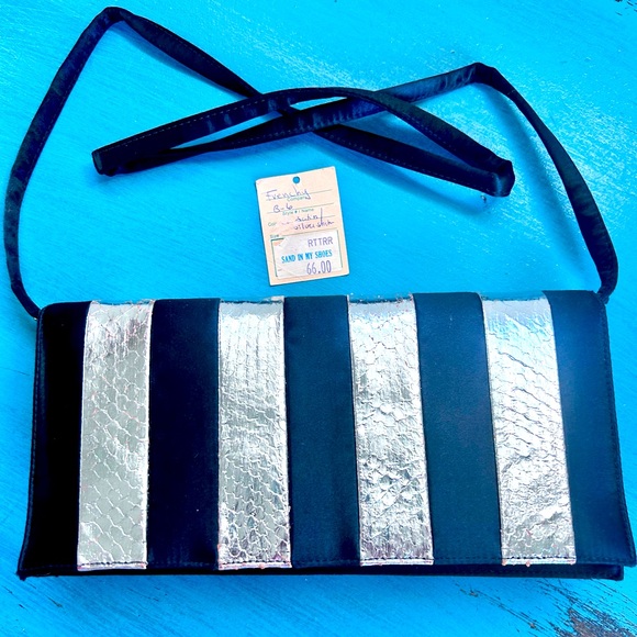 💥NWT💥Frenchy of California by Robert Ferenc Snakeskin & Satin Vintage Clutch💥 - Picture 4 of 12